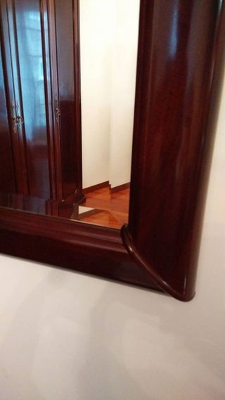 Enorme espejo madera maciza