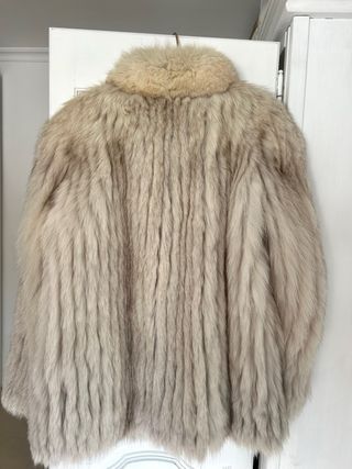 Abrigo pelo beige