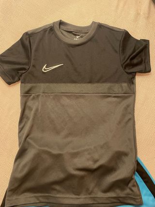 Equipación Nike niño 5-6 años