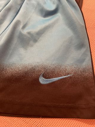 Equipación Nike niño 5-6 años