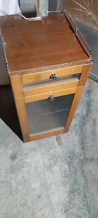 Mueble bajo lavabo madera con cristal