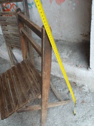 Sillas plegables antiguas de madera