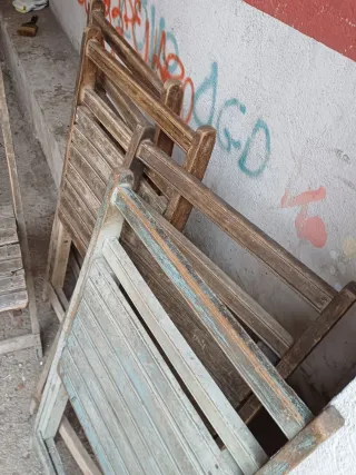 Sillas plegables antiguas de madera