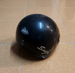 Casco NZI Talla M Negro 1000gr