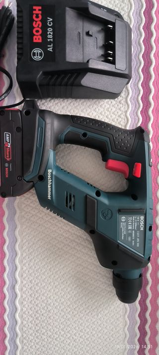 Taladro percutor Bosch GBH 18V-26