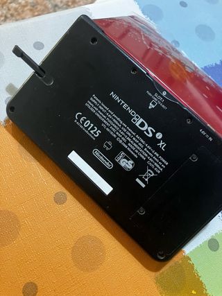 Nintendo DSi XL Edición Mario  25 aniversario.