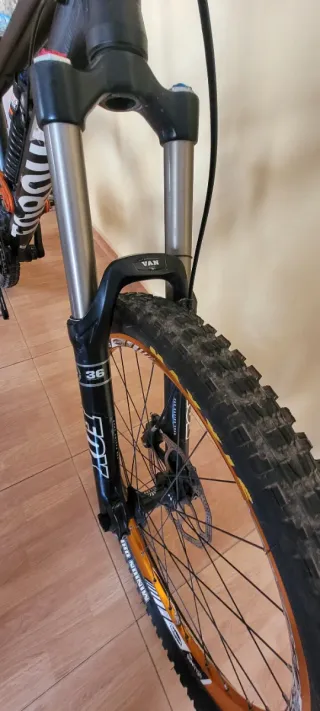 Bicicleta Canyon Torque FRX Montaña