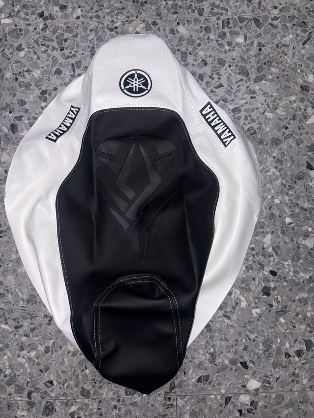 Tapizado asiento Jog RR de varios colores