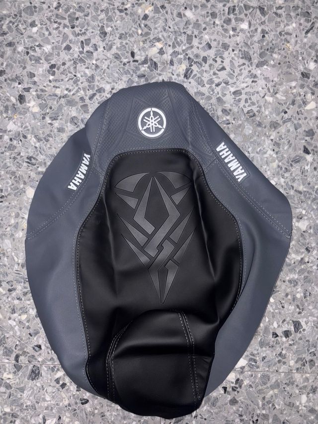 Tapizado asiento Jog RR de varios colores