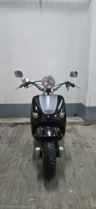 Aprilia Compay 49cc Custom Scooter