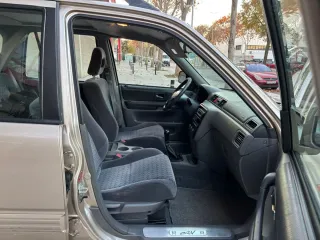 Honda CR-V 4x4 motor 2.0 147 CV, pegatina b, 4000€