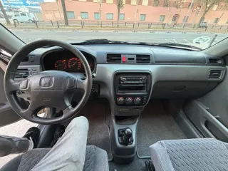 Honda CR-V 4x4 motor 2.0 147 CV, pegatina b, 4000€