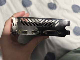 Gigabyte GTX 1050 Ti Tarjeta Gráfica