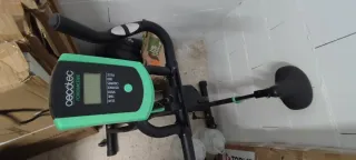 Bicicleta de Spinning Negra y Verde