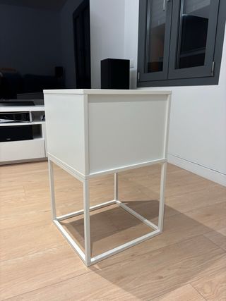 IKEA VIKHAMMER Mesita de noche blanca con cajón