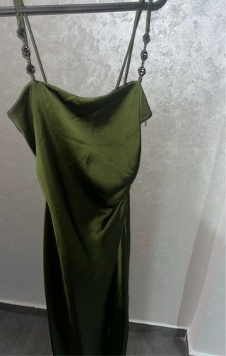 Vestido de satén verde