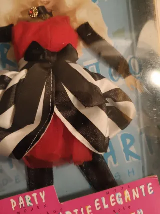 Barbie Mattel Vestido Fiesta Sorpresa