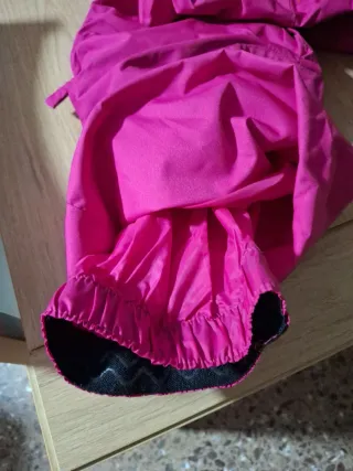 Pantalón de esquí rosa con tirantes