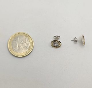 Pendiente de oro combinado de 18k, 0.76 g.