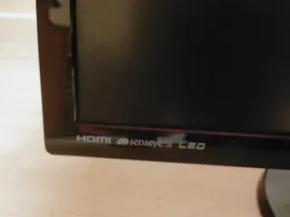 Monitor BenQ 24” LED Full HD – HDMI – Excelente