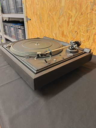 Tocadiscos DUAL 606 Electrónico Direct Drive