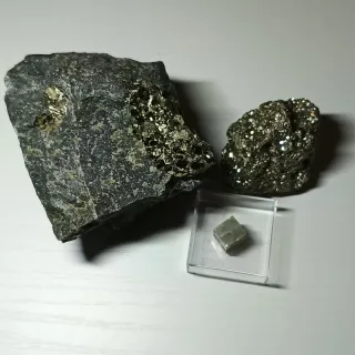 Lotto di Pirite Grezza