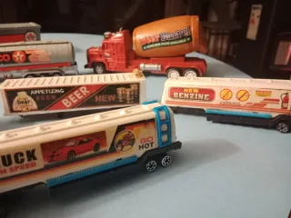 Modellini camioncini vintage