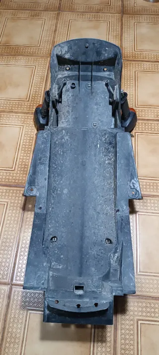 Guardabarros + intermitentes +faro trasero FZS 600