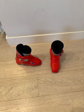 Esquís Atomic Race 5 110cm + Botas Rossignol 21.5