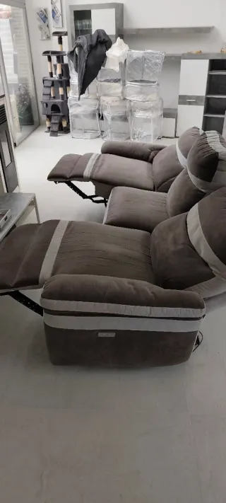 Sofá 3 Plazas  Tela Gris y Gris claro