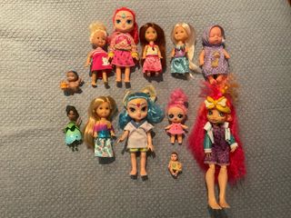 Set di 12 Mini Bambole e Figure da Collezione