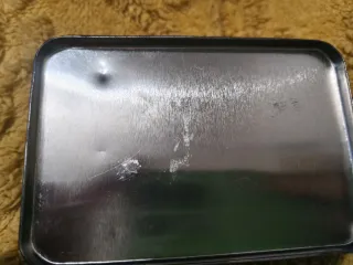 Caja Metálica Pokémon Espada y Escudo