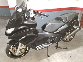 Aprilia SRV 850 Maxiscooter