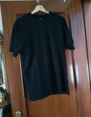 Camiseta básica hombre negra