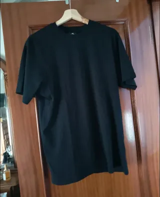 Camiseta básica hombre negra