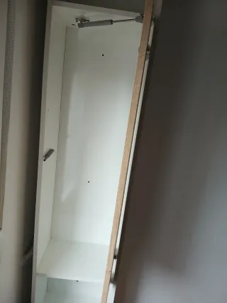 Estantería salón madera