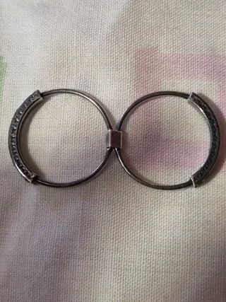 Anillo antiguo con esmeraldas y diamantes