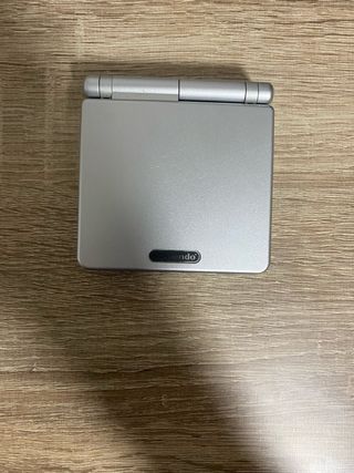Nintendo Game Boy Advance SP + 4 juegos