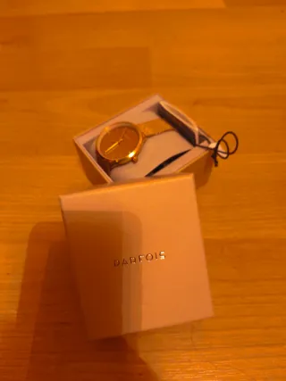 Reloj PARFOIS señora dorado.