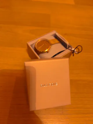 Reloj PARFOIS señora dorado.