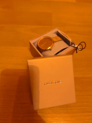 Reloj PARFOIS señora dorado.