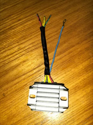 Regualador bateria moto