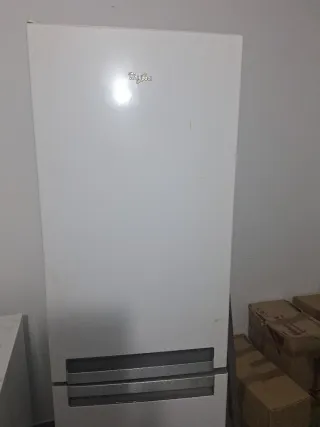 Nevera Blanca Whirlpool