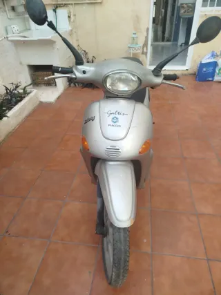 Piaggio Liberty 50cc Scooter