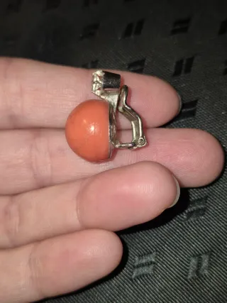 Pendientes antiguos naranjas y plateados