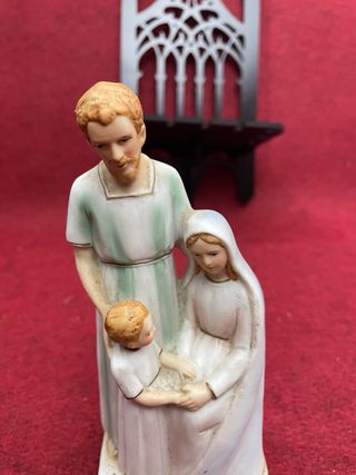 Sagrada Familia Porcelana Biscuit Antigua