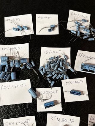 Condensadores Electrolíticos Varios