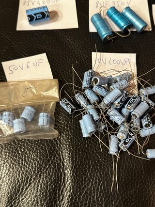 Condensadores Electrolíticos Varios