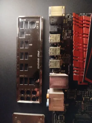 Combo Placa ASUS 970 PRO GAMING/AURA + CPU FX 8350