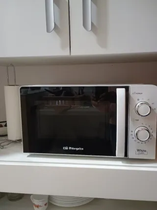 Microondas Orbegozo Blanco